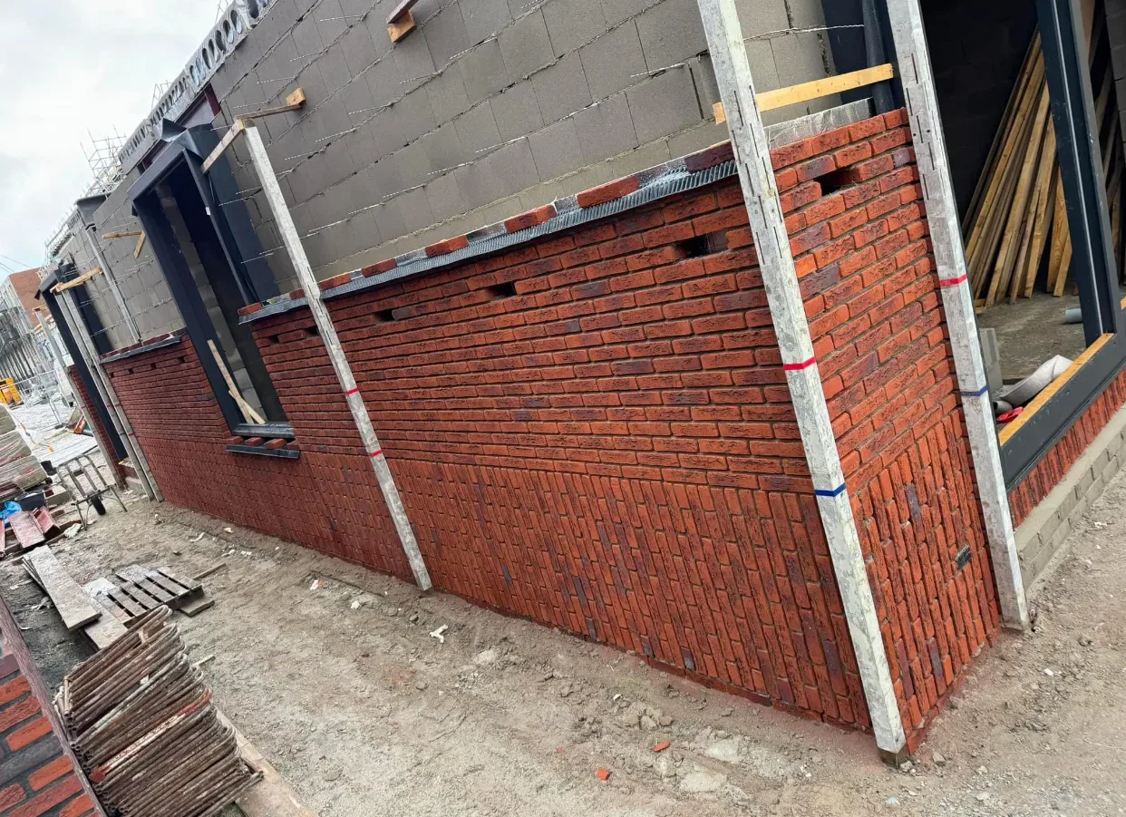Aan- en uitbouw in Assendelft