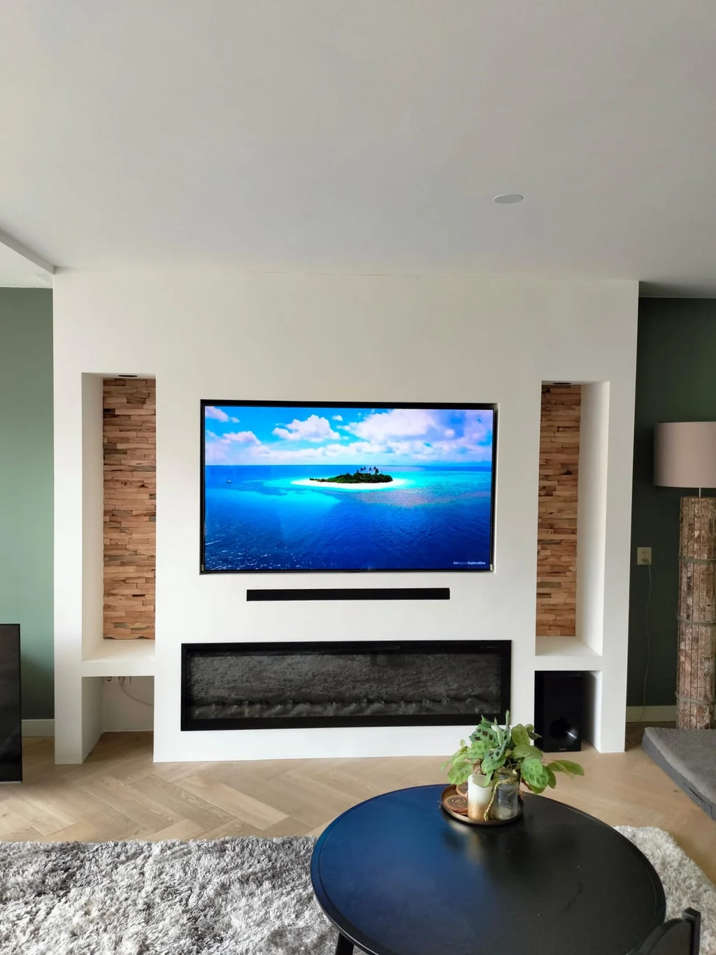 Cinewall woonkamer Bergschenhoek